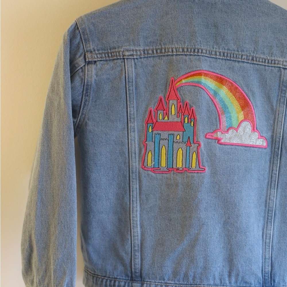 Disney Princess Denim Jacket Girls 9/10 Castle Rainbow Embroidered EUC - Picture 6 of 7